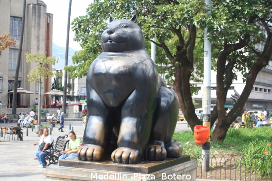 0941_medellin_plaza_botero.jpg