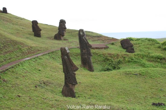 540_volcan_rano_raraku.jpg