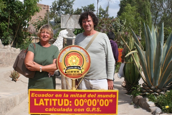 0307_la_mitad_del_mundo.jpg