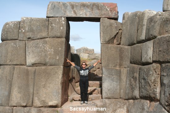 823_sacsayhuaman.jpg